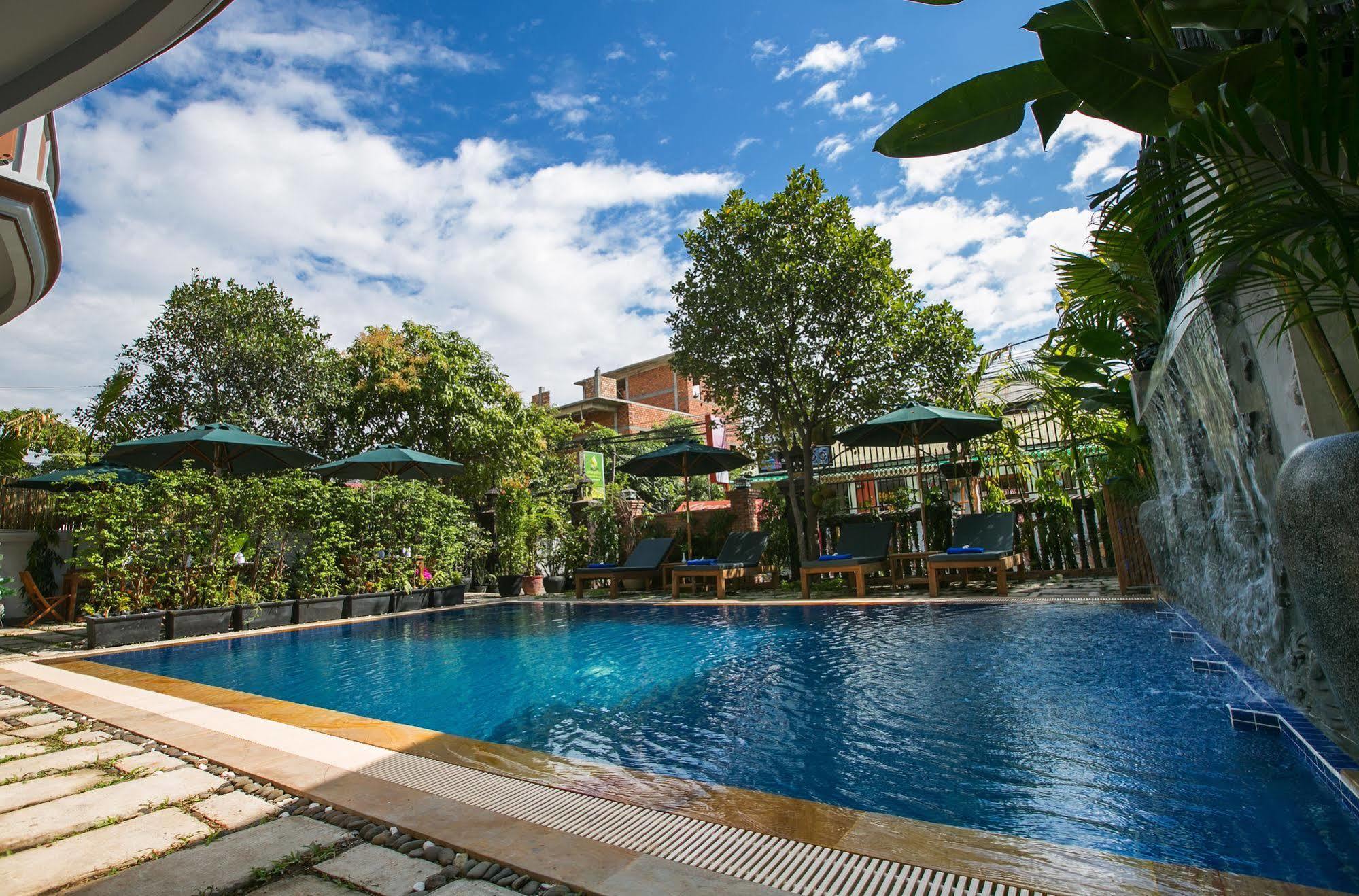 Friendly Angkor Boutique Hotel Siem Reap Exterior photo